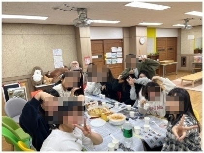 도래울초등학교에서 사제동행 프로그램이 진행되고 있다. (사진=도래울초등학교 제공)