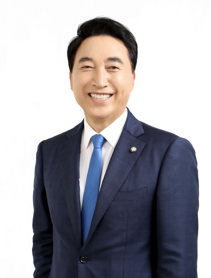 박수현 국회의원, 관광진흥법, 체육시설법 개정안 대표발의