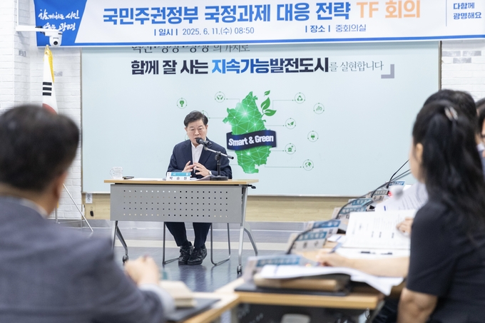박승원 광명시장이 국민주권정부의 신속하고 책임 있는 국정 운영에 신뢰감을 표현하며, 이에 발맞춰 지역 주요 현안과 정책을 차질 없이 추진해 나가겠다고 밝혔다. (사진=광명시 제공)