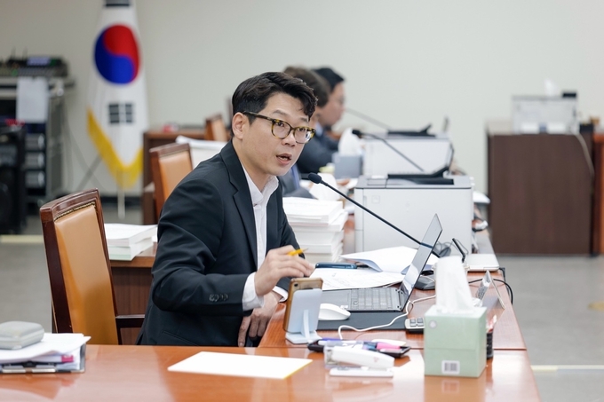 김용현 구리시의회 의원이 2025년도 행정사무감사에서 발언을 하고 있다. (사진=구리시의회 제공)