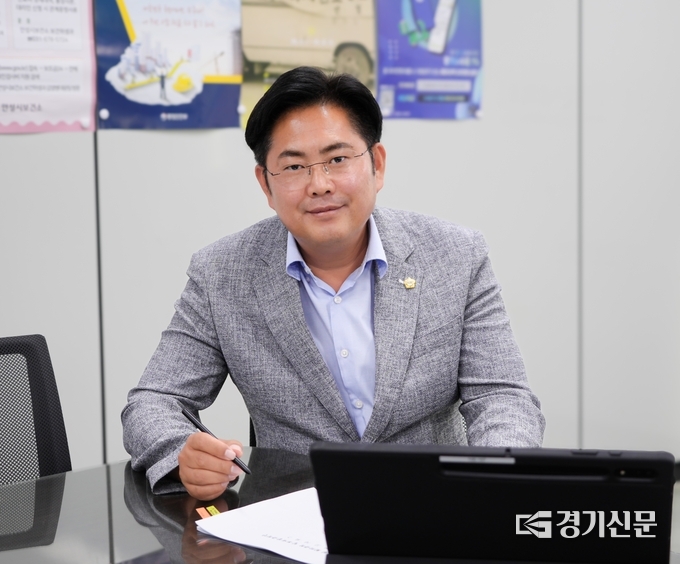 안성시의회 최호섭 운영위원장. (사진=안성시의회 제공)