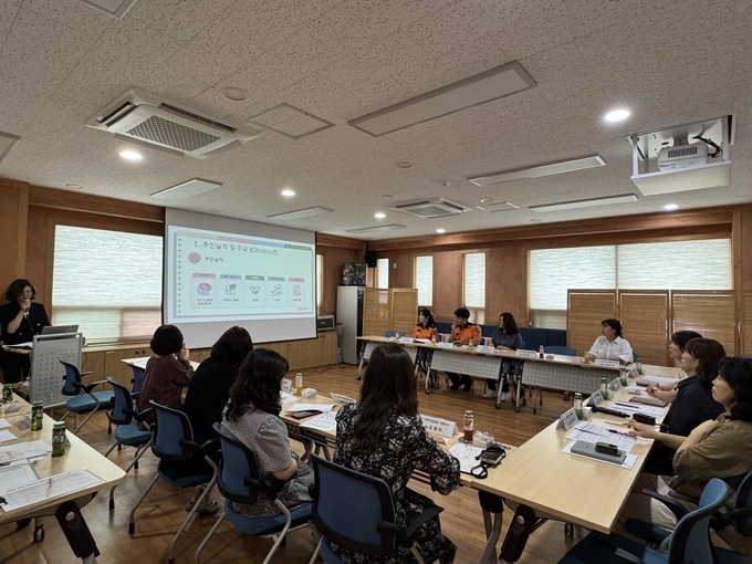 시흥시보건소는 지난 19일 시흥시치매안심센터 사랑방에서 2025년 제1차 지역사회 치매협의체 회의를 열었다. (사진=시흥시 제공)