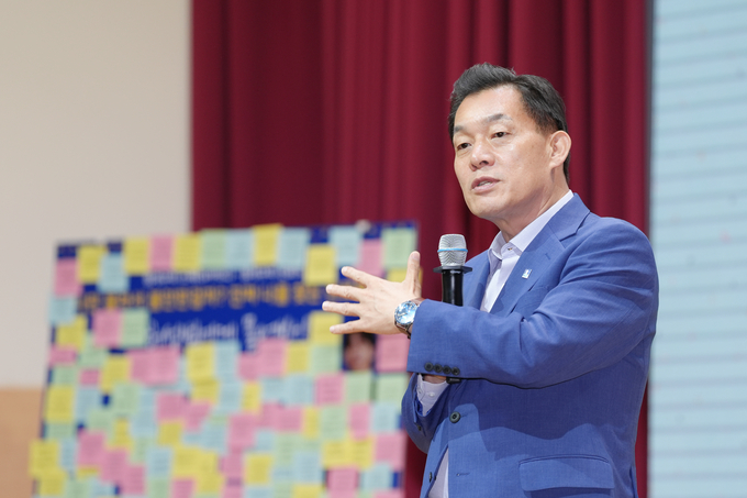 이재준 수원시장이 인사말을 하고 있다. (사진=수원시 제공)