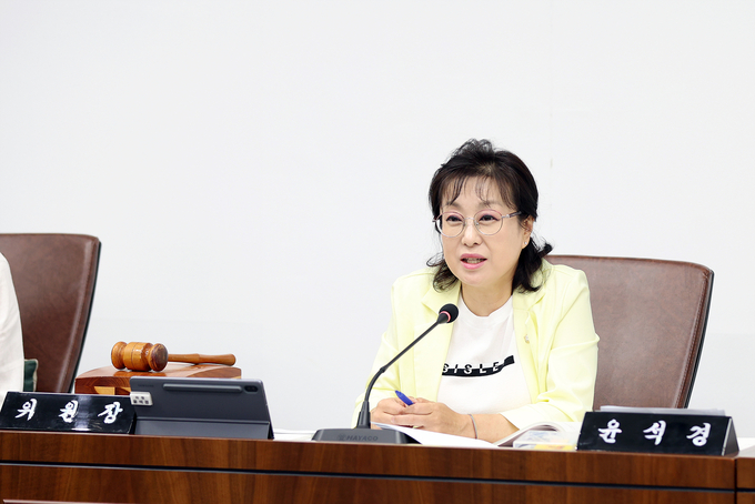 윤석경 예산결산특별위원장. (사진=시흥시의회 제공)