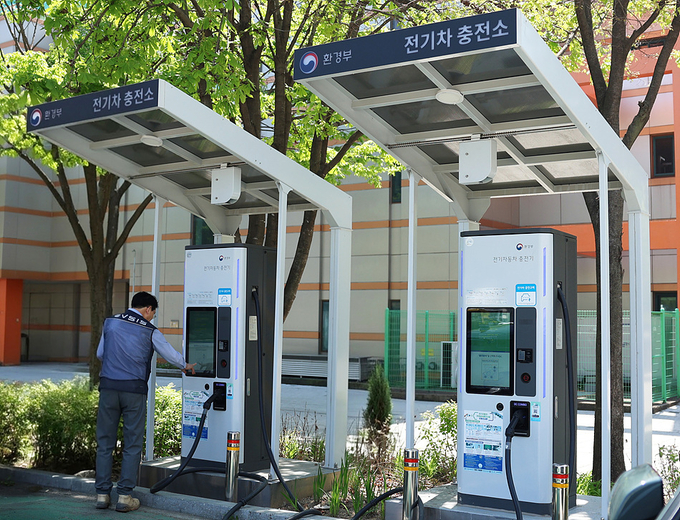 EVSIS, 환경부 전기차 급속충전기 설치사업 200억 수주