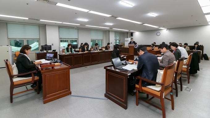 부천시의회 행정사무감사. (사진=부천시의회 제공)