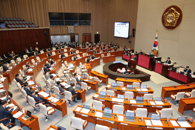 30일 오전 국회에서 예산결산특별위원회 전체회의가 국민의힘 의원들이 퇴장한 가운데 열리고 있다. (사진=연합뉴스)