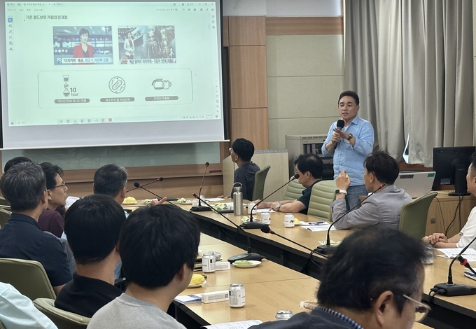 한신대 창업보육센터, ‘2025년 상반기 성과공유 및 SMK 발표회’ 개최