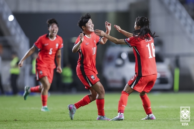 9일 수원월드컵경기장에서 열린 2025 동아시아축구연맹(EAFF) E-1 챔피언십(동아시안컵) 한국과 일본의 경기. 한국 지소연(시애틀 레인)이 후반 추가시간 동점골을 넣고 기뻐하고 있다. (사진=대한축구협회 제공)