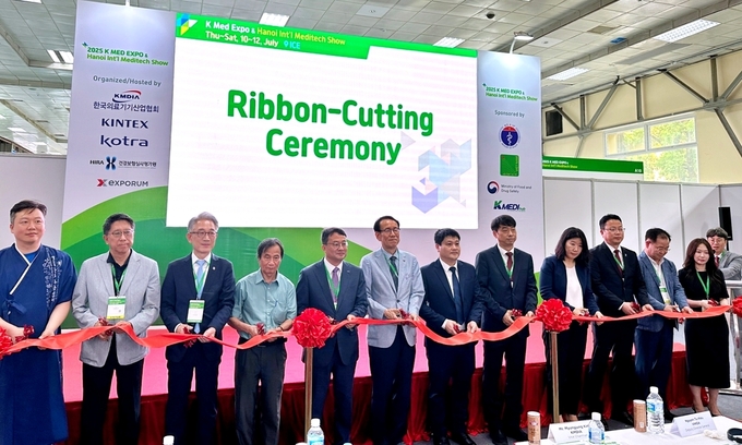 킨텍스는 13일까지 국내 우수 의료기기 기업의 동남아 진출을 지원하기 위한 ‘K-Med Expo Vietnam 2025’를 베트남 하노이 ICE 전시컨벤션센터에서 진행한다. (사진=킨텍스 제공)<br>
