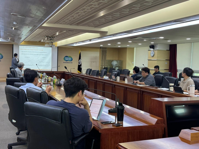 지난 9일 열린 제1차 GRI 전략세미나에서 김미루 한국개발연구원 국제연구팀장이 발표를 진행하고 있다. (사진=경기도 제공)