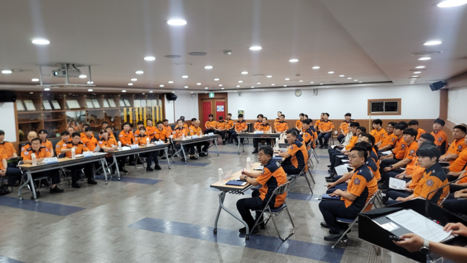현장대응활동 검토회의. (사진=구리소방서 제공)