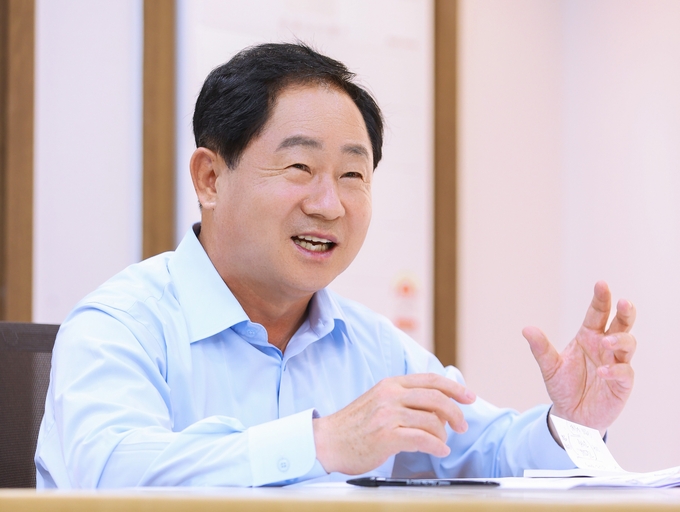 주광덕 남양주시장이 " 시민이 체감할 수 있는 교통 혁신과 기반시설 조성을 통해 삶의 질을 높이고, 수도권 최고의 미래형 도시로 완성해 나가겠다”고 강조했다. (사진=남양주시 제공)
