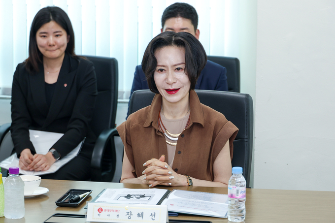 협약식에 참석한 장혜선 롯데장학재단 이사장 (사진=롯데장학재단 제공)