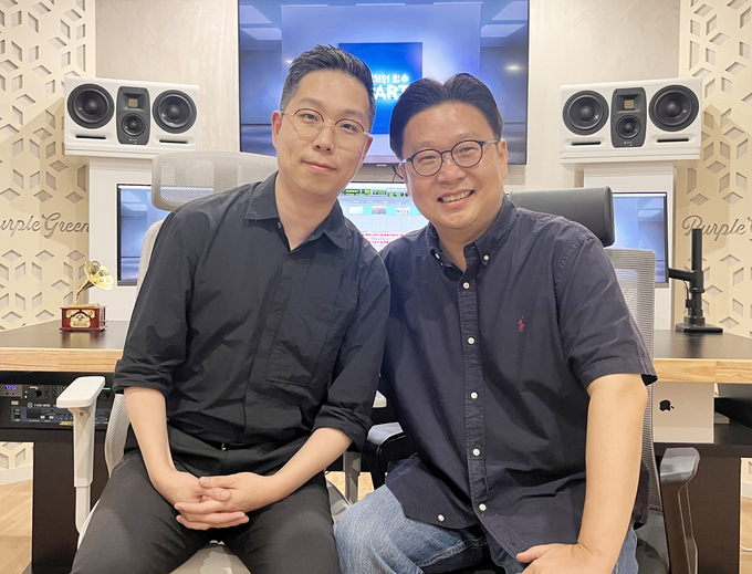  김찬용 도슨트(왼쪽)와 서경덕 성신여자대학교 교수(오른쪽). (사진=서경덕 교수 제공)