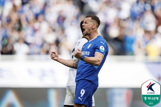 K리그2 수원 삼성 일류첸코. (사진=한국프로축구연맹 제공)