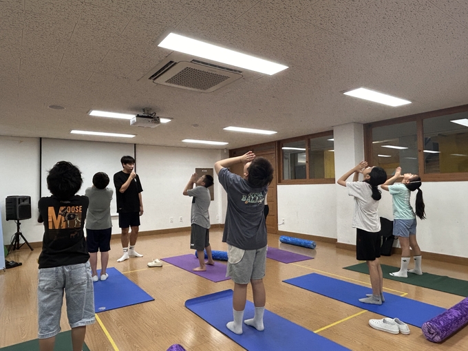 남양주보건소가 오는 13일까지 초등학생 척추측만증 유소견자 등을 대상으로 여름방학 맞춤형 운동 프로그램을 운영한다. (사진=남양주시 제공)