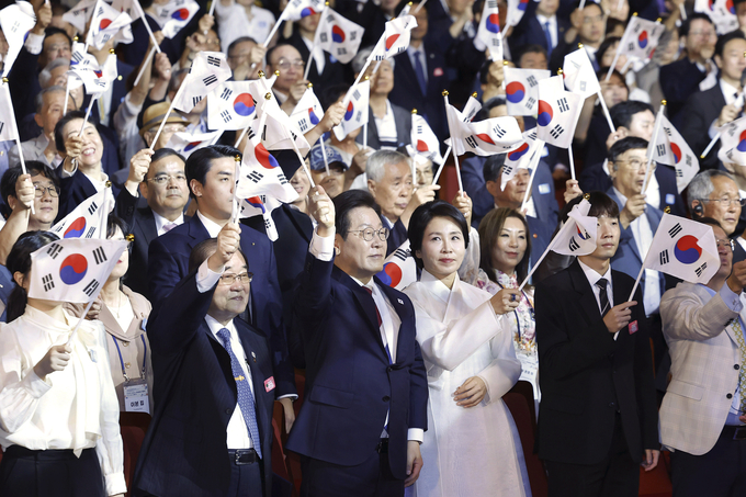 "과거 직시하되 미래로 나아가야"…'제80주년 광복절' 전국 행사 개최