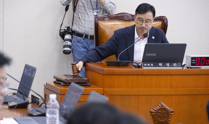 기후위기특위, 위원장·간사 새로 선임...법안 상정 속도