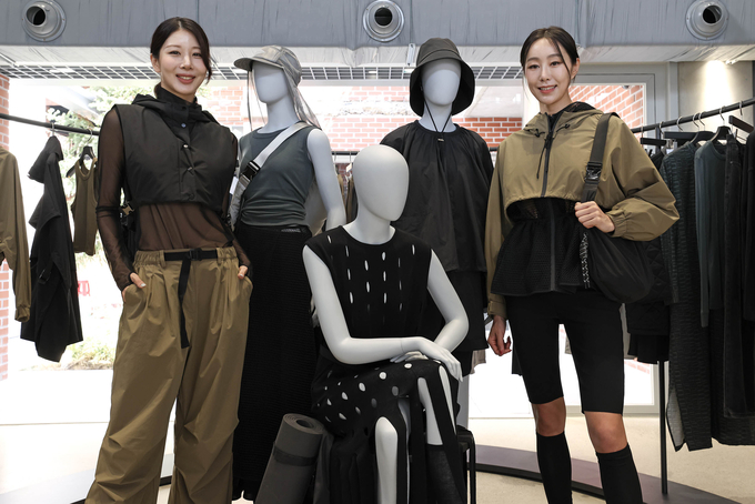 신세계인터내셔날이 신규 여성복 ‘자아(JAAH)’ 를 론칭하고 팝업스토어를 운영한다. (사진=신세계인터내셔날 제공)