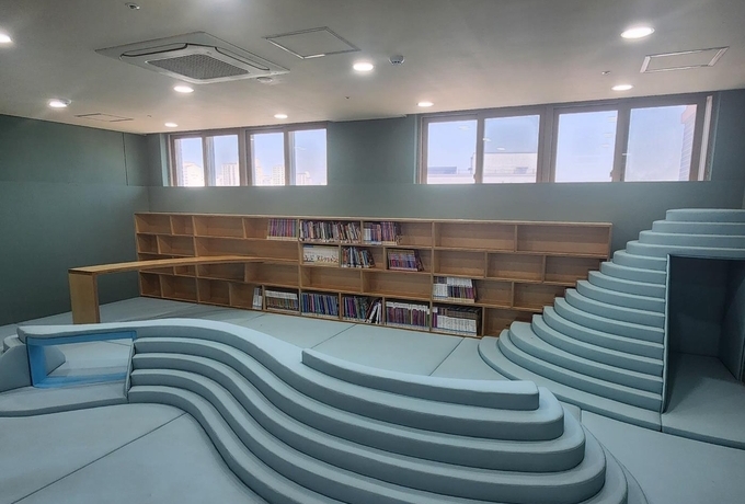 효행초등학교 4층 햇살 책방 열린 북카페(저학년용). (사진=효행초등학교 제공)