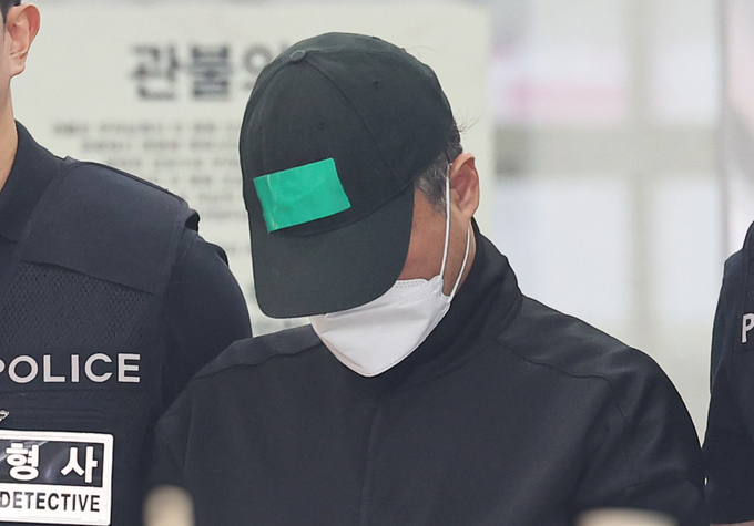  28일 수원지법 형사 13부는 존속살해 및 살인, 마약류 관리에 관한 법률 위반 등 혐의로 이모씨에게 무기징역형을 선고했다.<br>
(사진=연합뉴스)
