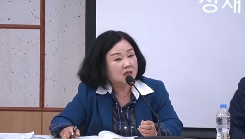  지난 22일 이유원 한국학원총연합회 회장이 국회 토론회에서 발언하고 있다. (사진=연합뉴스)