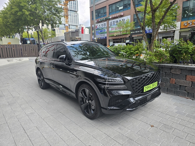 주행 성능과 ‘하차감’을 강조헌 제너시스 GV80 블랙 (사진=박진석 기자) 