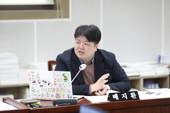 수원시의회 배지환 의원이 3일 제395회 임시회 문화체육교육위원회 2025년도 주요업무 추진실적 보고에서 발언하고 있다. (사진=수원시의회 제공)