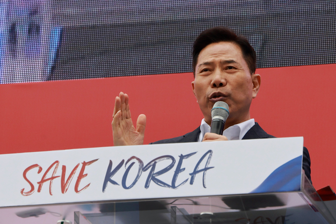 국힘 ‘탄찬’·‘탄반’, 손현보 목사 구속영장 발부 비판