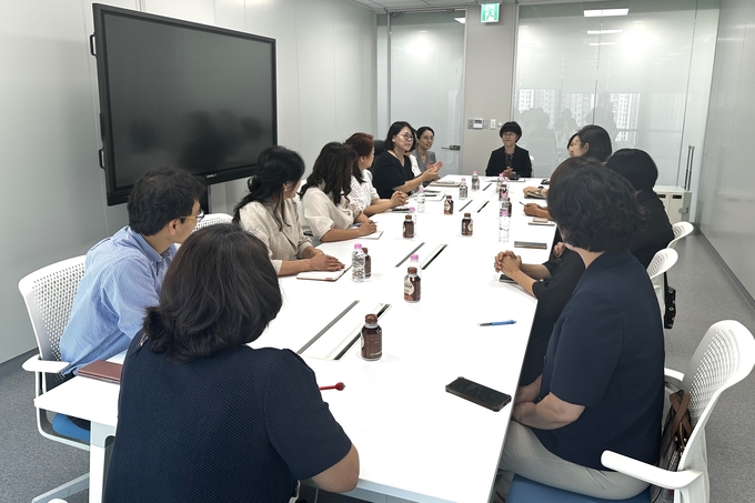  10일 경기도교육청 남부청사에서 열린 '0~2세 어린이집 원장 현장 소통 간담회' 현장. (사진=경기도교육청 제공)