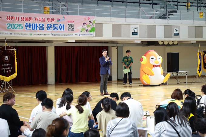 이상일 용인시장이 ‘2025년 제2차 진로진학레시피 학부모 특강’에 참석했다. (사진=용인시 제공)