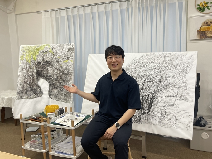 [인터뷰] 울릉도에서 느낀 바다빛, 독도 수묵채색화로 이어간다…서준범 작가