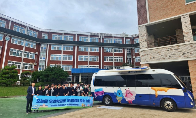 (우리銀, 찾아가는 금융체험교실 운영...청소년 금융교육 선도 (사진=우리은행 제공)