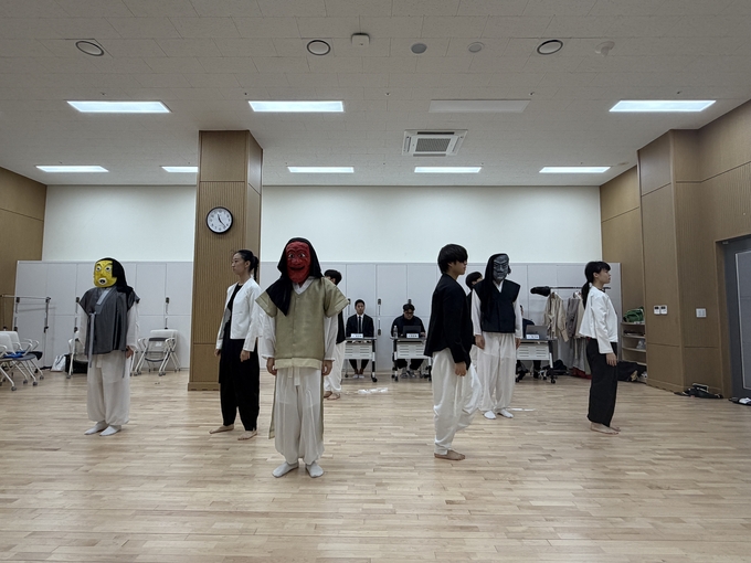 조선유랑연희 탈의 문, 산대의 혼 리허설 현장. (사진=류초원 기자) 
