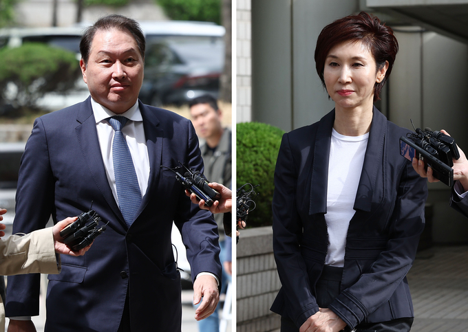  지난 4월 16일 오후 최태원 SK 회장과 노소영 아트센터 나비 관장이 서울 서초구 서울고등법원에서 열린 이혼 소송 항소심 공판에 출석하고 있다. (사진=연합뉴스)