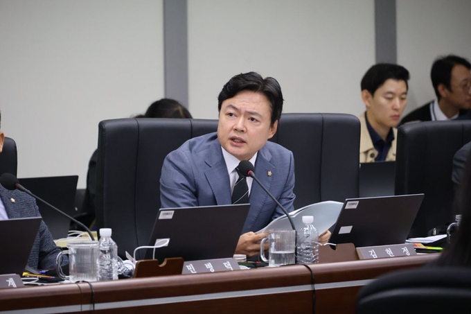 김현정 ‘권익위, 10년간 검찰 민원 1만 7천여 건 접수...처리 0건’