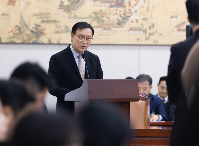 20일 임태희 경기도교육감이 국회의사당 본관에서 진행한 '교육위원회 국정감사'에서 발언을 하고 있다. (사진=경기도교육청 제공)