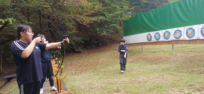 오산중학교가 1박 2일 숙박형 현장체험학습을 실시하고 있다. (사진=오산 중학교 제공)