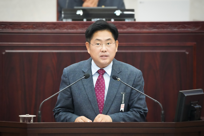 최호섭 안성시의회 운영위원장. (사진=안성시의회 제공)