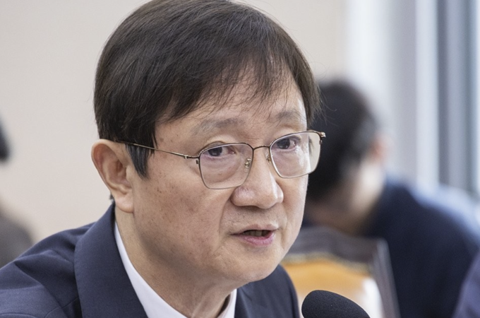 지난 21일 국정감사에서 답변하는 이찬진 금융감독원장. (사진=연합뉴스 제공)