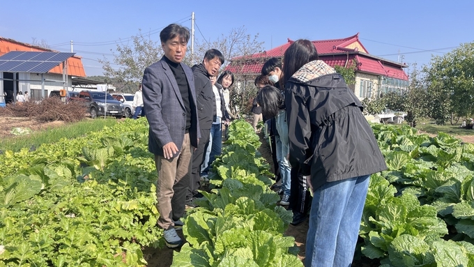 경인지방통계청, 퇴직공무원 경험 잇는 ‘현장 멘토제’ 5년째 운영
