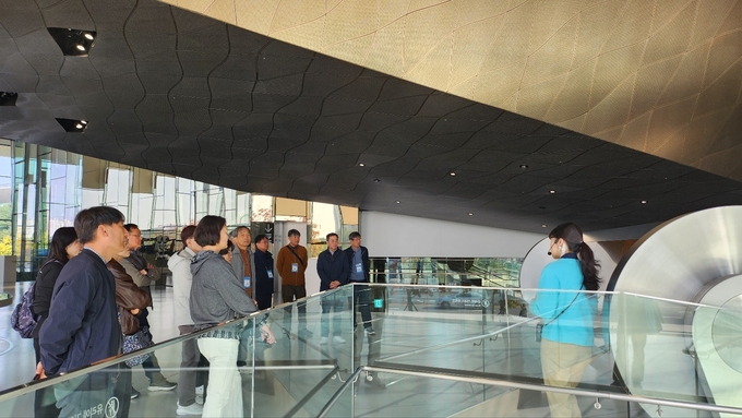 미래형 디지털 리더십 직무연수가 진행되고 있다. (사진=경기도교육청 제공)