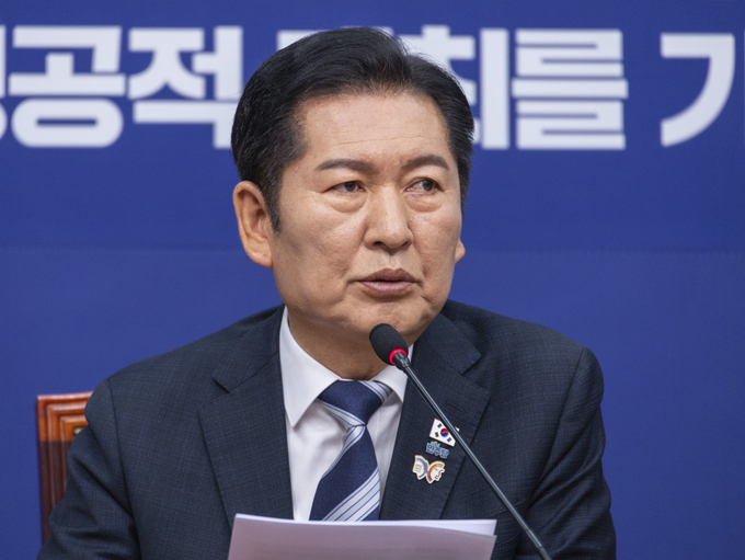 정청래 더불어민주당 대표가 지난달 31일 국회에서 열린 더불어민주당 최고위원회의에서 발언하고 있다. (사진=연합뉴스)