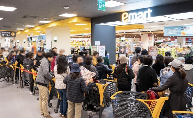 “11월은 할인 전쟁의 정점”…고물가로 닫힌 소비심리 되살릴까