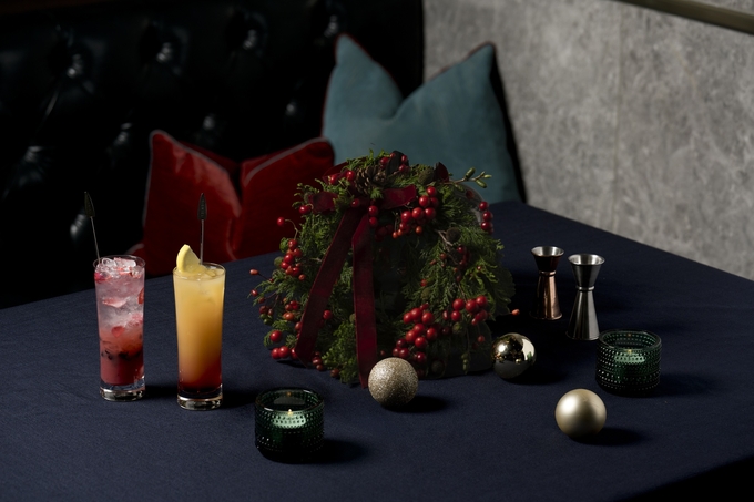 시그니엘 부산, 크리스마스 생화 리스 만들기 원데이 클래스 진행