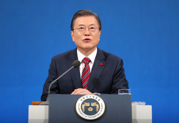 질문에 답하는 문재인 대통령 (사진 = 연합뉴스 제공)