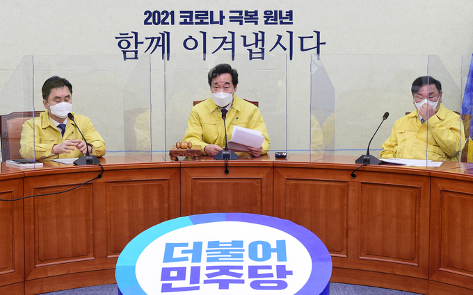 최고위원회의 주재하는 민주당 이낙연 대표 (사진 = 연합뉴스 제공)