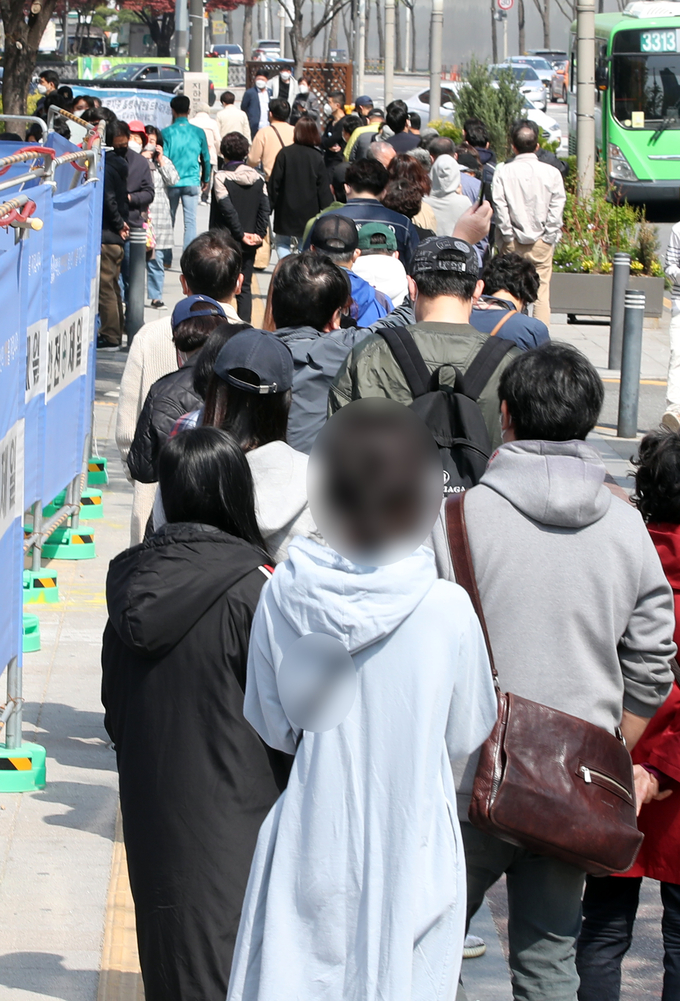 코로나19 신규 확진자 사흘연속 600명대. (사진=연합뉴스)