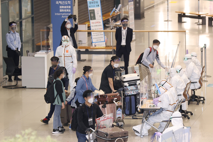 인천공항 도착한 인도 교민들. (사진=연합뉴스)